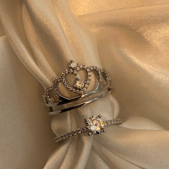 925 Sterling Silver Crown CZ Engagement Ring Set - Picture 5 of 14